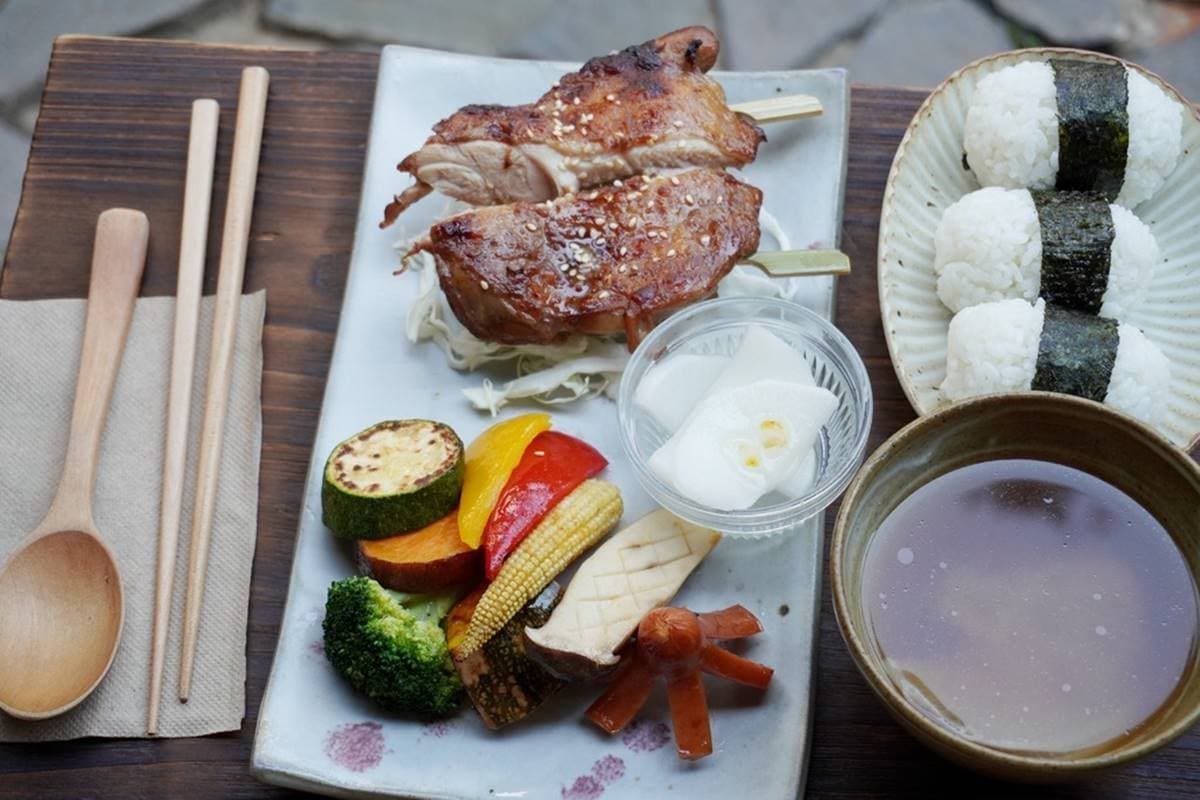 湖畔旁日式茶屋!網美先搶禪風座位區,打卡必點日式茶菓、香料咖哩牛 湖畔旁日式茶屋!網美先搶禪風座位區,打卡必點日式茶菓、香料咖哩牛