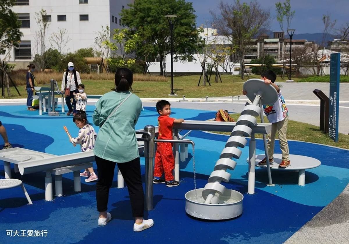 搭公車、捷運就能到!雙北5戲水公園:全台最大水樂園、1公頃水陸空遊戲場 搭公車、捷運就能到!雙北5戲水公園:全台最大水樂園、1公頃水陸空遊戲場