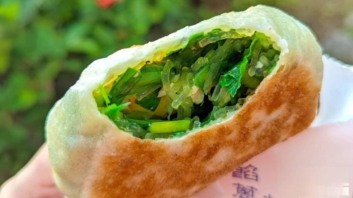排隊人潮沒斷過!台北4.3星「銅板餡餅」最低30元,現煎滿料韭菜餅多汁又唰嘴 排隊人潮沒斷過!台北4.3星「銅板餡餅」最低30元,現煎滿料韭菜餅多汁又唰嘴