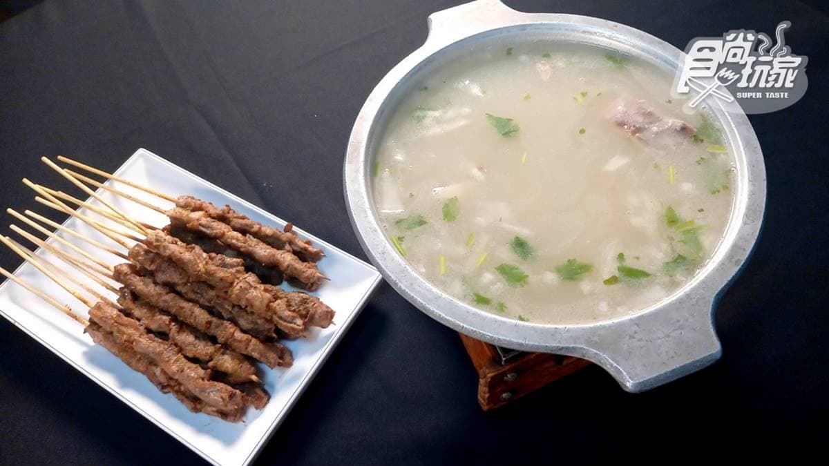 老闆娘是新疆媳婦!板橋「道地新疆菜」先嗑孜然羊肉串,清燉羊肉湯甘甜解辣