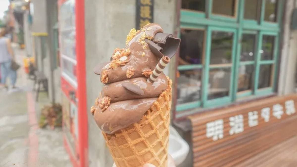 【新開店】IG暴紅!懷舊洗衣店化身「日系霜淇淋店」,必打卡「紅鶴芒果冰」 【新開店】IG暴紅!懷舊洗衣店化身「日系霜淇淋店」,必打卡「紅鶴芒果冰」