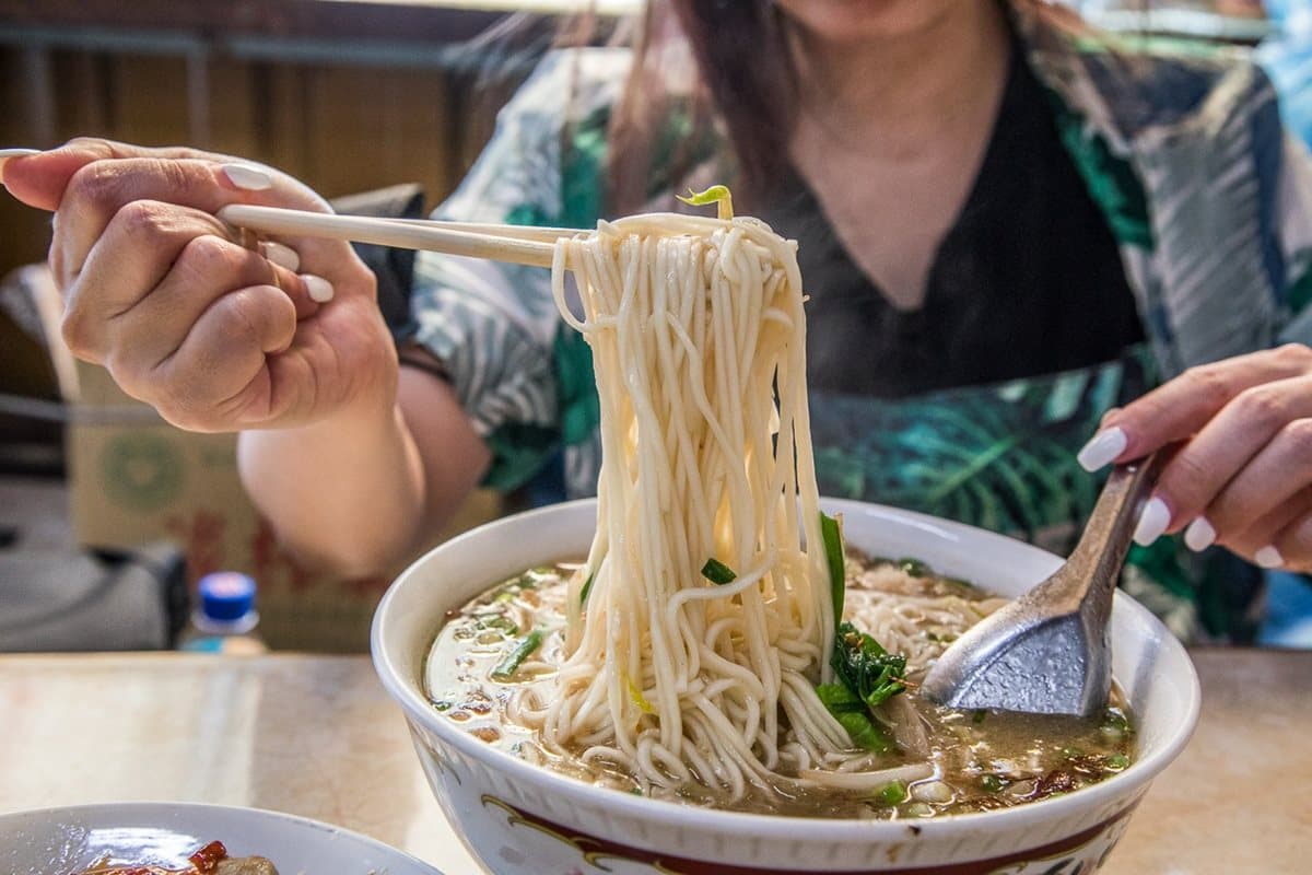 只賣1種就暴紅!6大「單一品項」最強美食:百年水晶餃、大碗公榨菜肉絲麵 只賣1種就暴紅!6大「單一品項」最強美食:百年水晶餃、大碗公榨菜肉絲麵