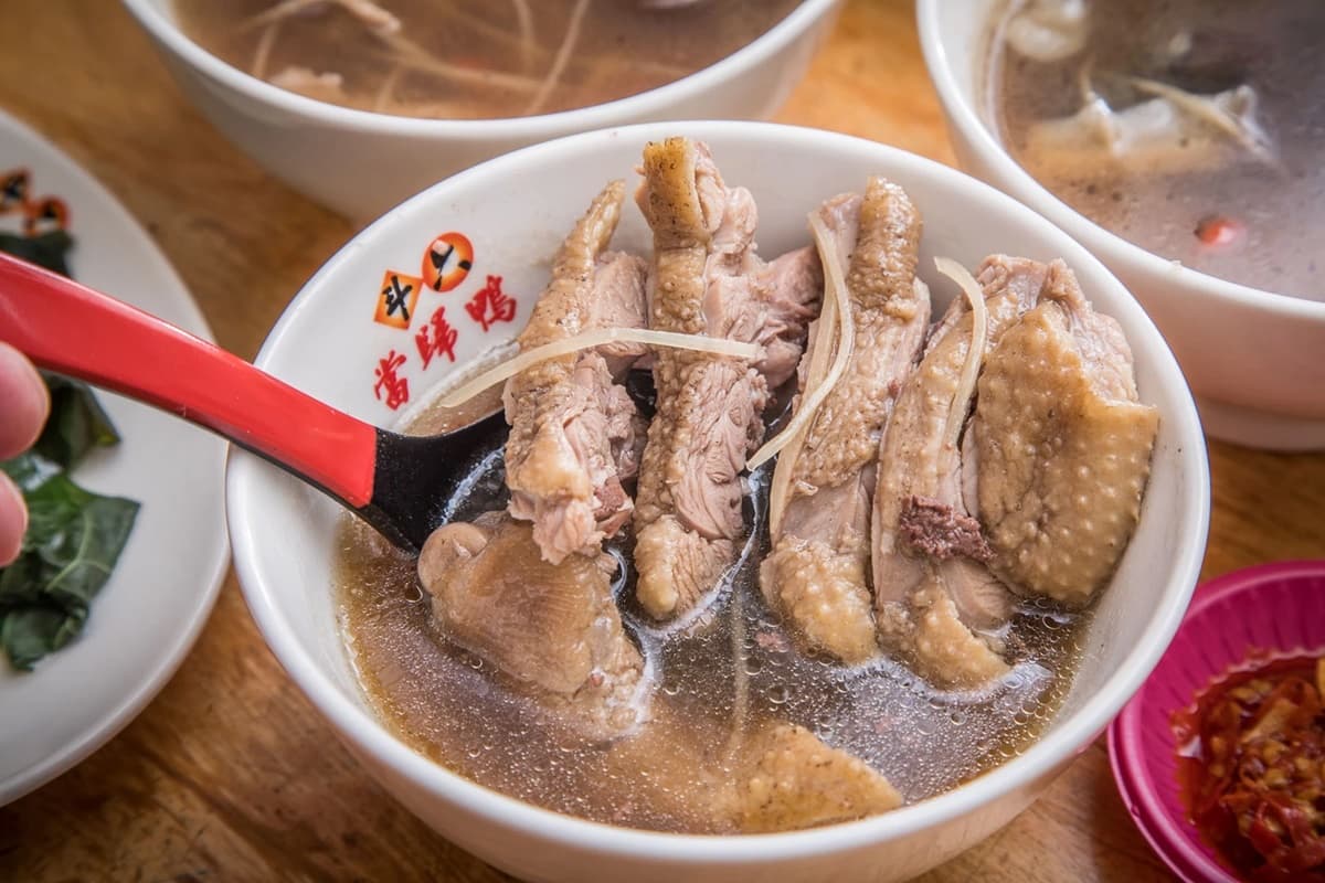 樹林人宵夜首選!4.4星「爆量鴨腿飯」只要80元,「當歸鴨麵線」還能免費續湯 樹林人宵夜首選!4.4星「爆量鴨腿飯」只要80元,「當歸鴨麵線」還能免費續湯