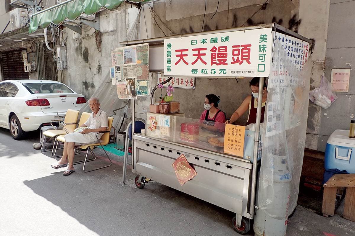 都40年起跳!台中台鐵捷運紅線5家古早味:國寶饅頭、獨賣涼茶、台式馬卡龍 都40年起跳!台中台鐵捷運紅線5家古早味:國寶饅頭、獨賣涼茶、台式馬卡龍