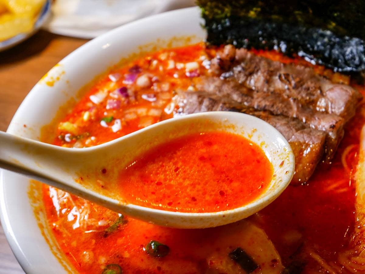 營業到凌晨!台北「平價拉麵」150元就能吃,重口味必點辣味肉醬口味 營業到凌晨!台北「平價拉麵」150元就能吃,重口味必點辣味肉醬口味