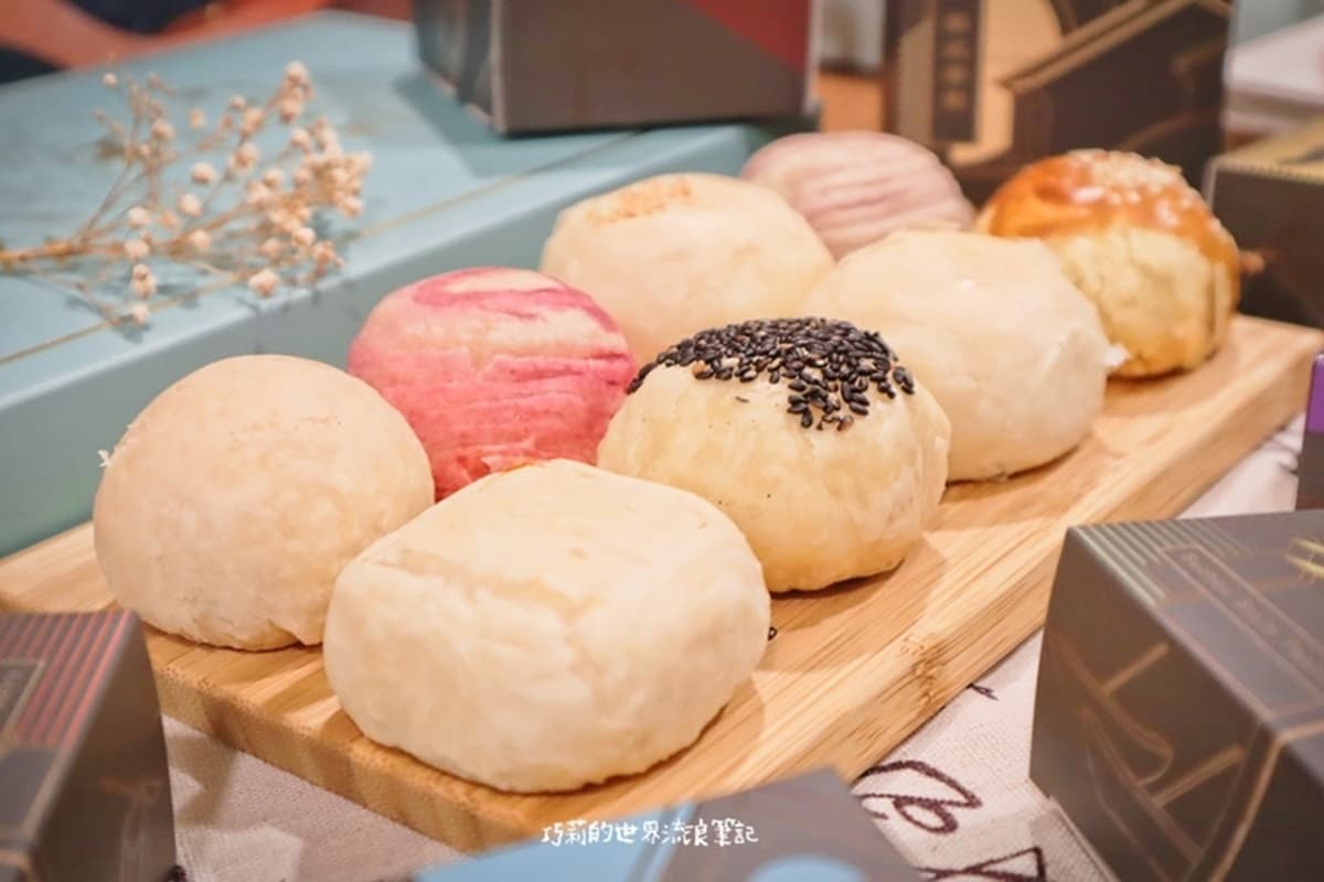 2026中秋月餅推薦6家!爆漿流心、烏魚子月餅都有,百年老店也上榜 2026中秋月餅推薦6家!爆漿流心、烏魚子月餅都有,百年老店也上榜