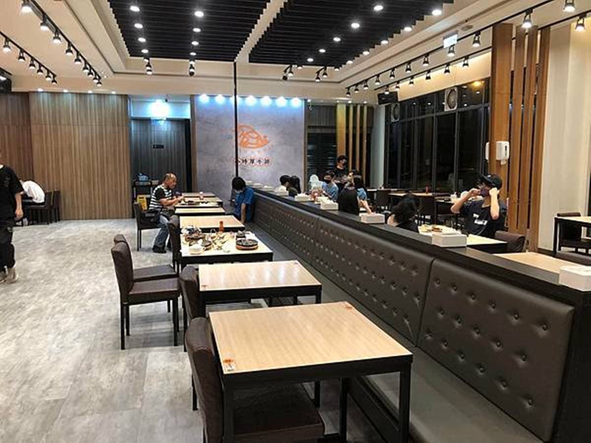肉控吃起來!新竹「平價牛排」入口超軟嫩,還有自助吧無限吃到飽 肉控吃起來!新竹「平價牛排」入口超軟嫩,還有自助吧無限吃到飽