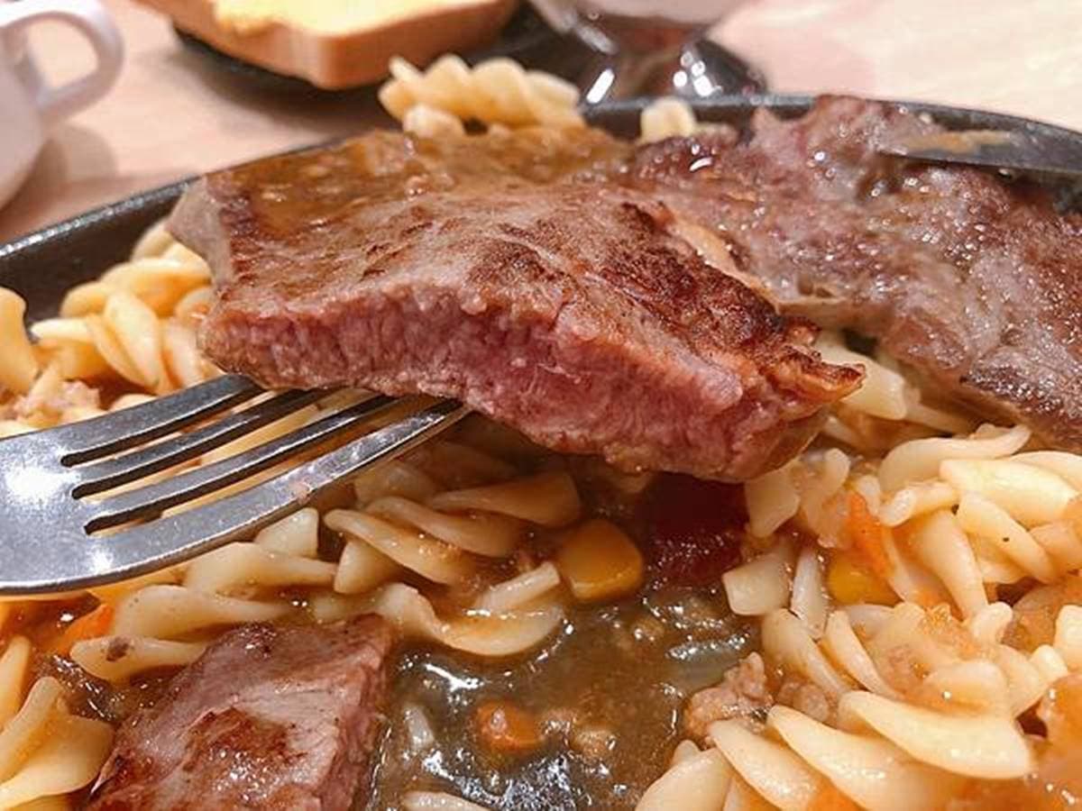 肉控吃起來!新竹「平價牛排」入口超軟嫩,還有自助吧無限吃到飽 肉控吃起來!新竹「平價牛排」入口超軟嫩,還有自助吧無限吃到飽