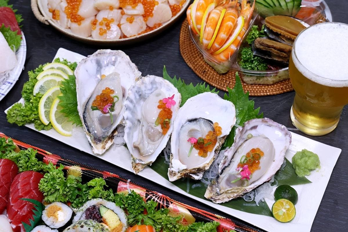 網推台中築地市場!直送「生食生蠔、龍蝦」近百種海鮮,內行直接帶水桶裝 網推台中築地市場!直送「生食生蠔、龍蝦」近百種海鮮,內行直接帶水桶裝