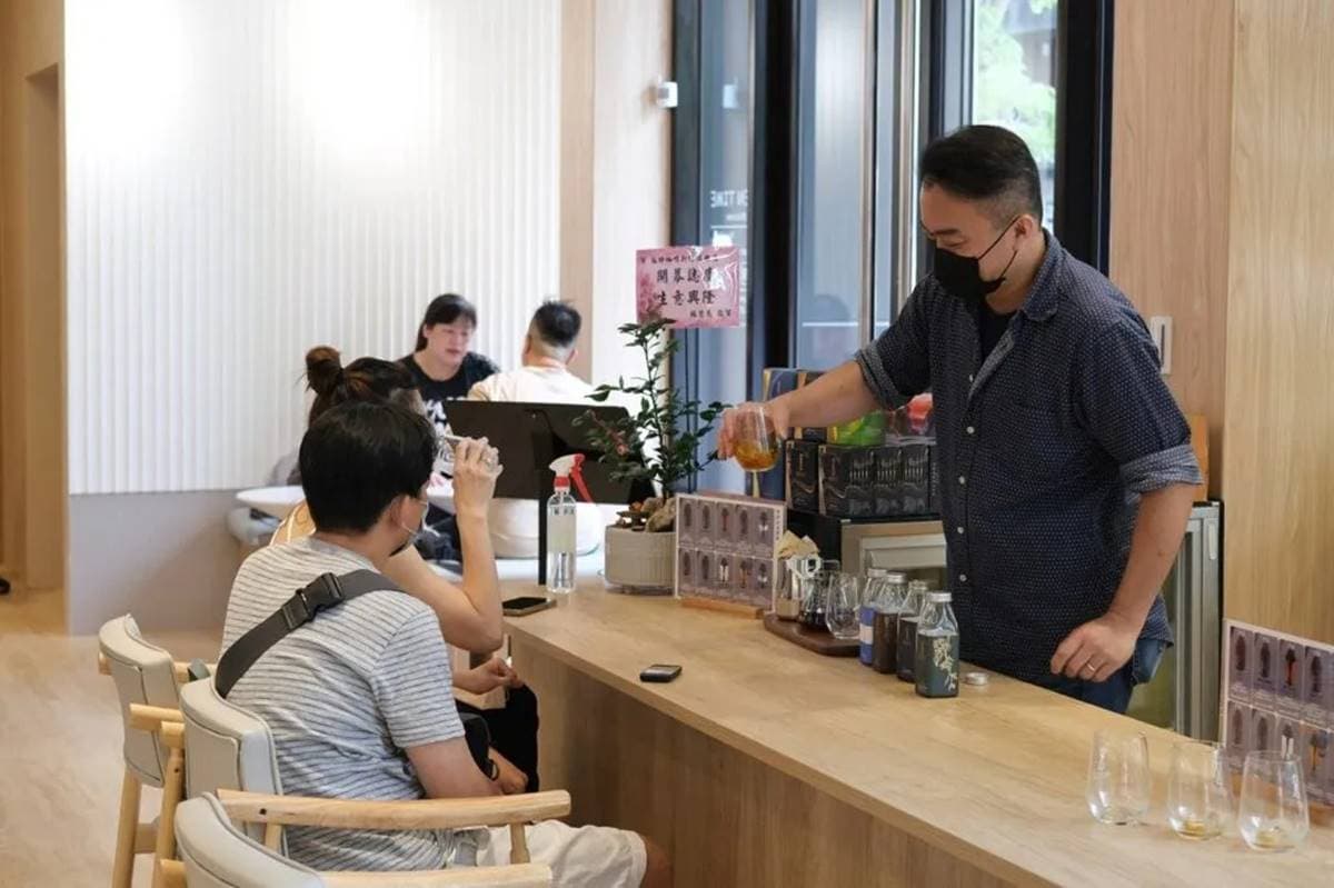 免出國吃匈牙利國民美食!現烤「煙囪捲」外酥內軟有嚼勁,裹滿肉桂粉超唰嘴 免出國吃匈牙利國民美食!現烤「煙囪捲」外酥內軟有嚼勁,裹滿肉桂粉超唰嘴