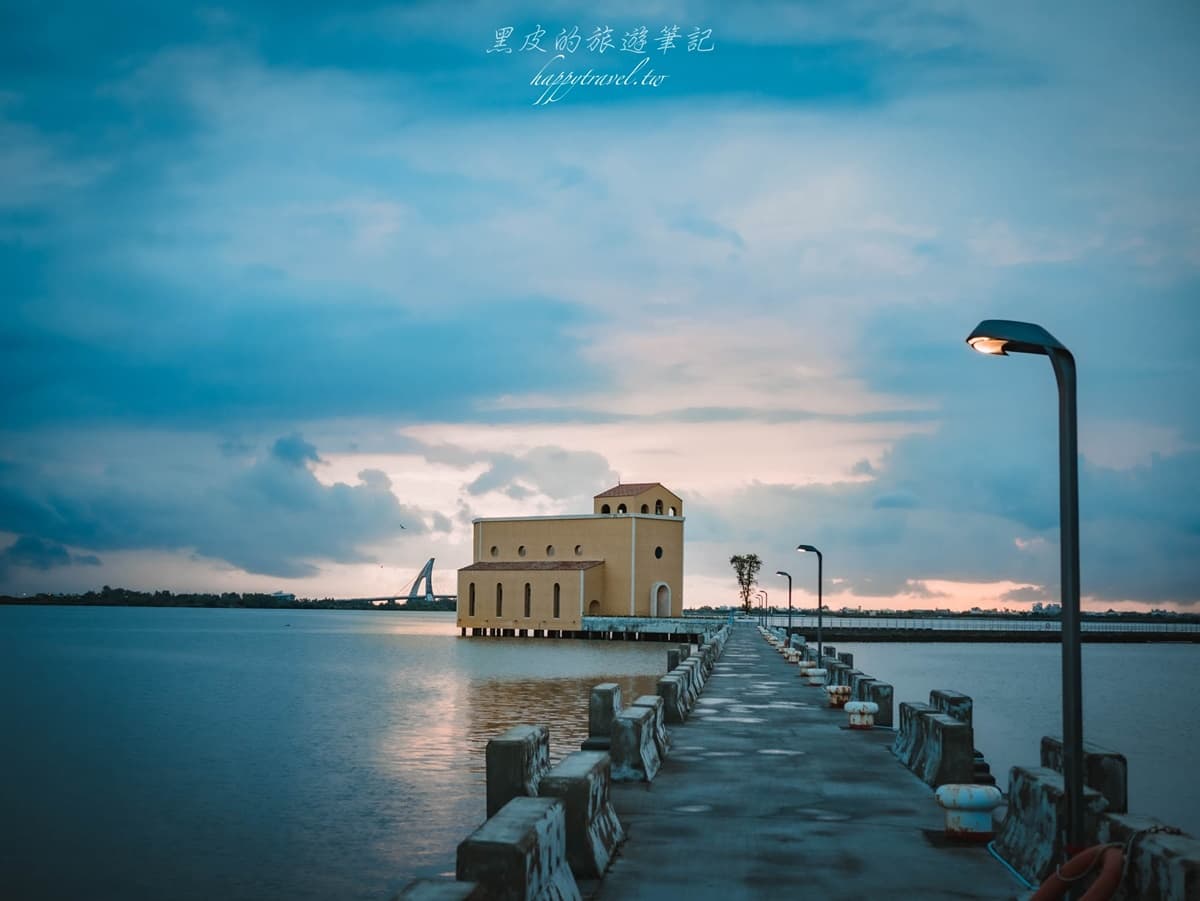 全台唯一「海上咖啡廳」!絕美教堂如置身西班牙,海景下午茶好Chill 全台唯一「海上咖啡廳」!絕美教堂如置身西班牙,海景下午茶好Chill