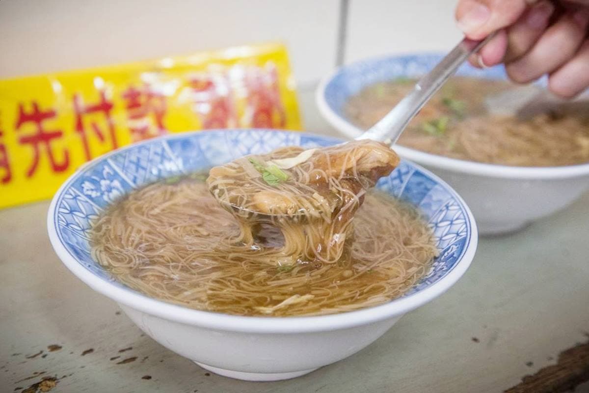 50元內爽吃!鹿港5家必吃小吃:30元麵線糊、祖傳三代肉圓、限量豆包 50元內爽吃!鹿港5家必吃小吃:30元麵線糊、祖傳三代肉圓、限量豆包