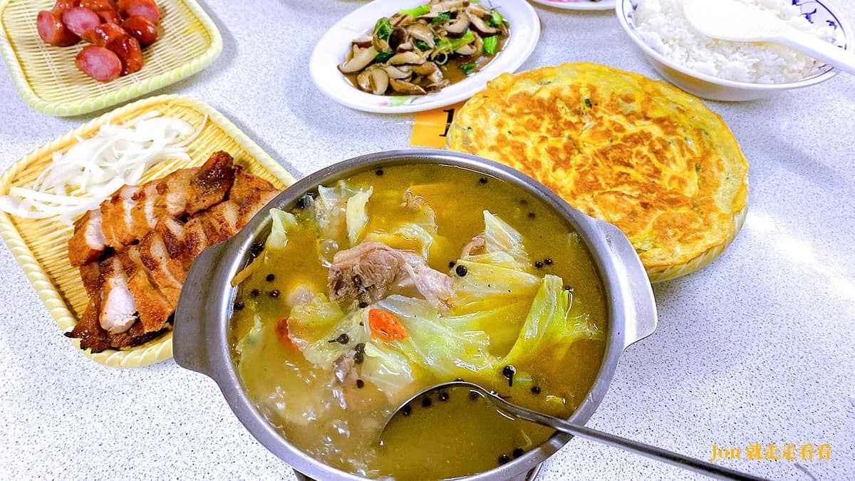 清境必訪原民料理!「馬告土雞鍋」選用在地食材,銷魂山豬肉搭洋蔥更爽口 清境必訪原民料理!「馬告土雞鍋」選用在地食材,銷魂山豬肉搭洋蔥更爽口