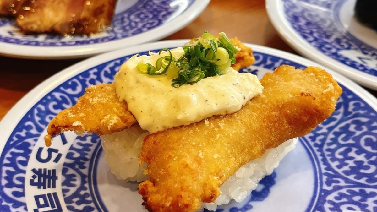小丸子粉暴動!藏壽司第二彈「巨大玩偶+戴帽吊飾」免費送,再抽超萌環保餐盒 小丸子粉暴動!藏壽司第二彈「巨大玩偶+戴帽吊飾」免費送,再抽超萌環保餐盒