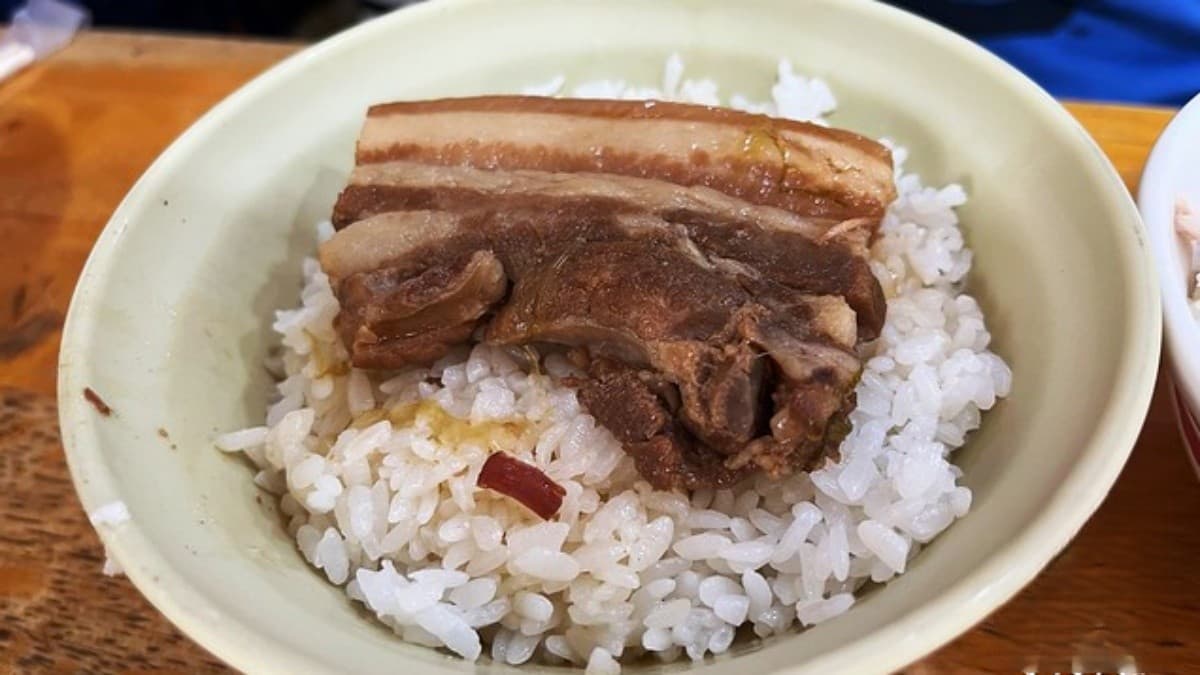 想吃免跑嘉義!35元「道地雞肉飯」新北就有,大分量火雞肉盤多汁唰嘴 想吃免跑嘉義!35元「道地雞肉飯」新北就有,大分量火雞肉盤多汁唰嘴