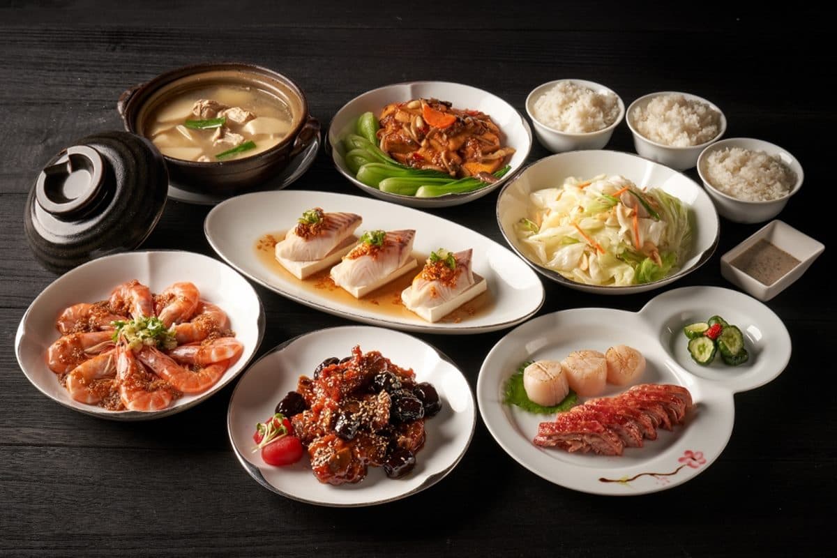 《2022米其林指南》8家摘星飯店!必嗑星級烤鴨、蚵嗲,吃雙星餐廳還送住1晚 《2022米其林指南》8家摘星飯店!必嗑星級烤鴨、蚵嗲,吃雙星餐廳還送住1晚
