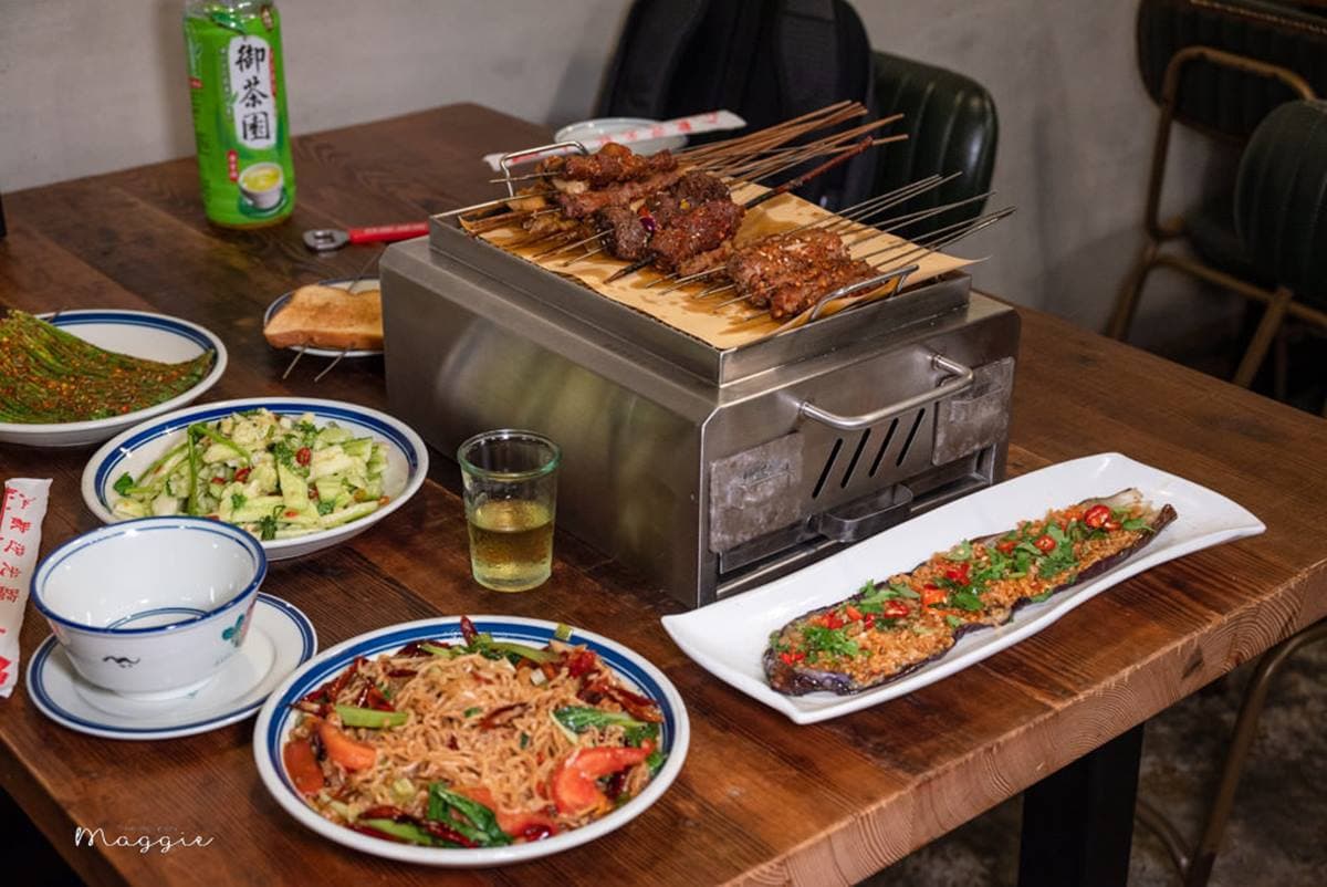 全台最好吃羊肉串?正宗「東北燒烤」70種食材任選,營業到凌晨3點宵夜首選 全台最好吃羊肉串?正宗「東北燒烤」70種食材任選,營業到凌晨3點宵夜首選