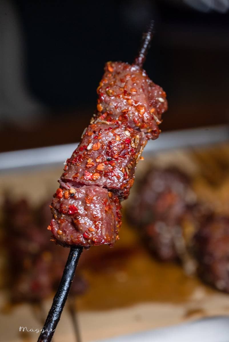 全台最好吃羊肉串?正宗「東北燒烤」70種食材任選,營業到凌晨3點宵夜首選 全台最好吃羊肉串?正宗「東北燒烤」70種食材任選,營業到凌晨3點宵夜首選