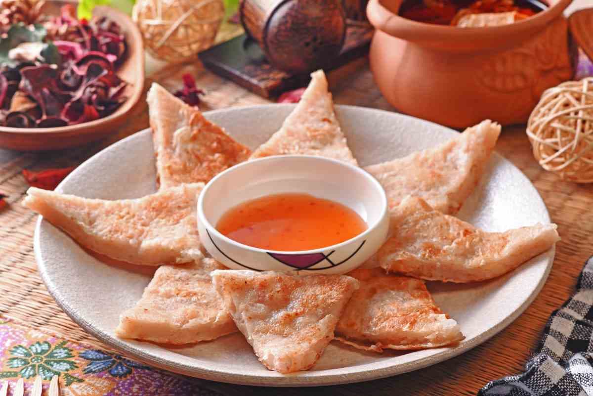 泰國沒有月亮蝦餅?5道在台灣發明的「偽異國料理」:蒙古烤肉、溫州大餛飩 泰國沒有月亮蝦餅?5道在台灣發明的「偽異國料理」:蒙古烤肉、溫州大餛飩
