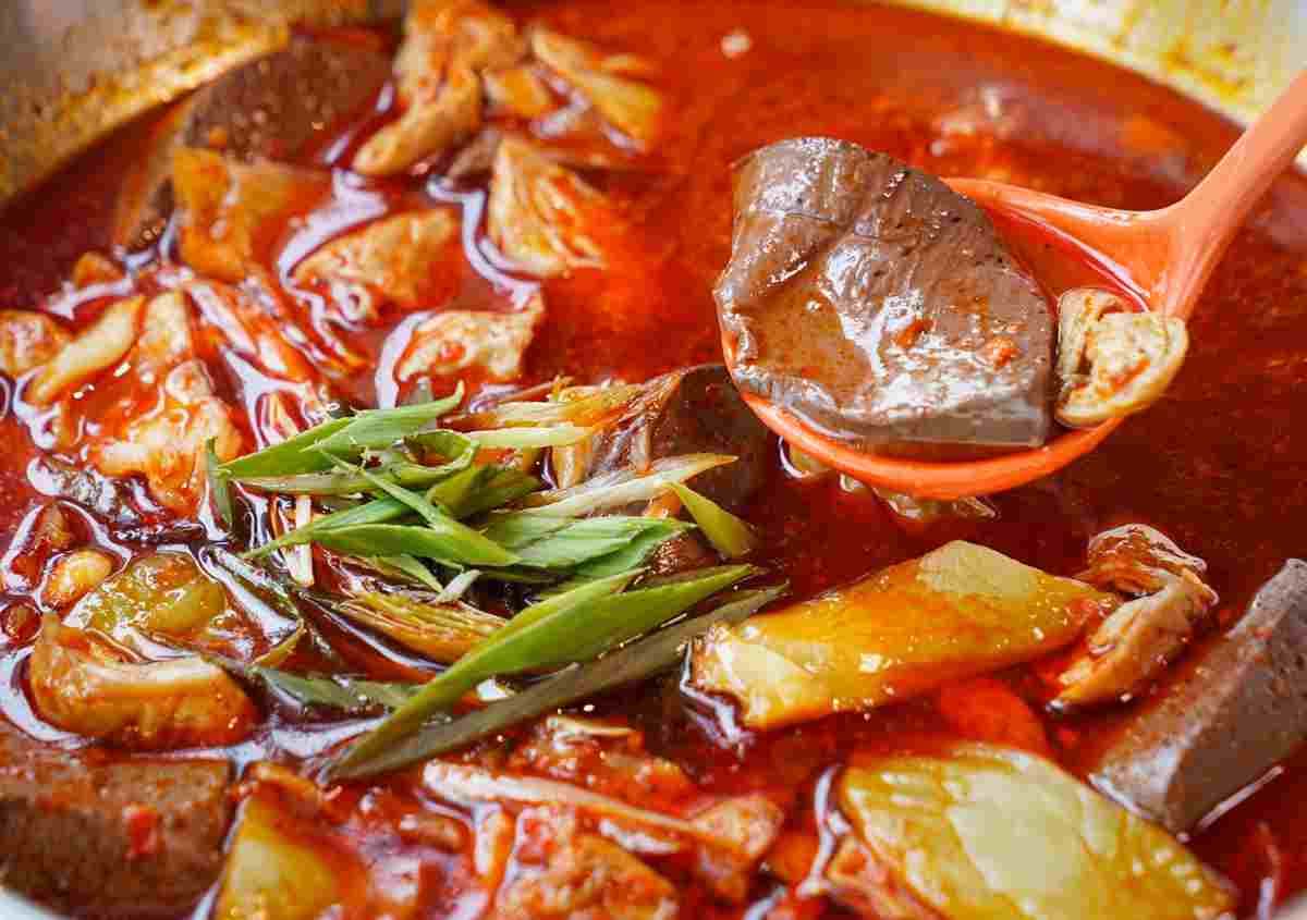 泰國沒有月亮蝦餅?5道在台灣發明的「偽異國料理」:蒙古烤肉、溫州大餛飩 泰國沒有月亮蝦餅?5道在台灣發明的「偽異國料理」:蒙古烤肉、溫州大餛飩