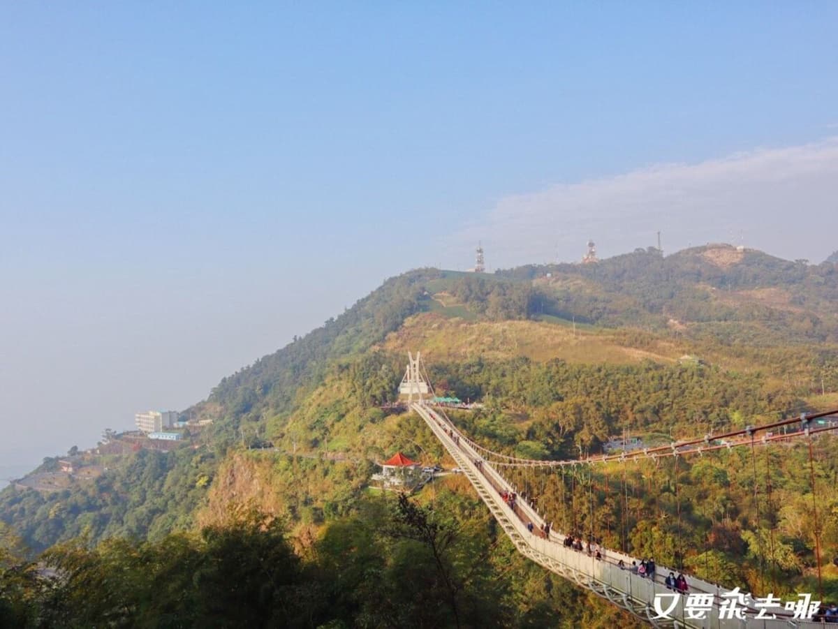 別只去阿里山!嘉義梅山12大祕境:最美茶園步道、台版九寨溝、海拔最高吊橋 別只去阿里山!嘉義梅山12大祕境:最美茶園步道、台版九寨溝、海拔最高吊橋
