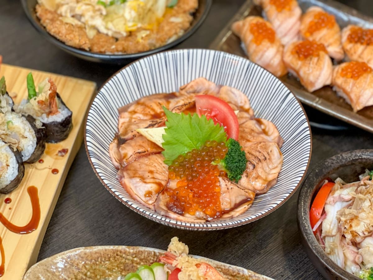 鮭魚控必訪!內行激推「炙燒鮭魚+鮭魚卵」隱藏吃法,蛋炒飯鋪滿魚卵超誘人 鮭魚控必訪!內行激推「炙燒鮭魚+鮭魚卵」隱藏吃法,蛋炒飯鋪滿魚卵超誘人