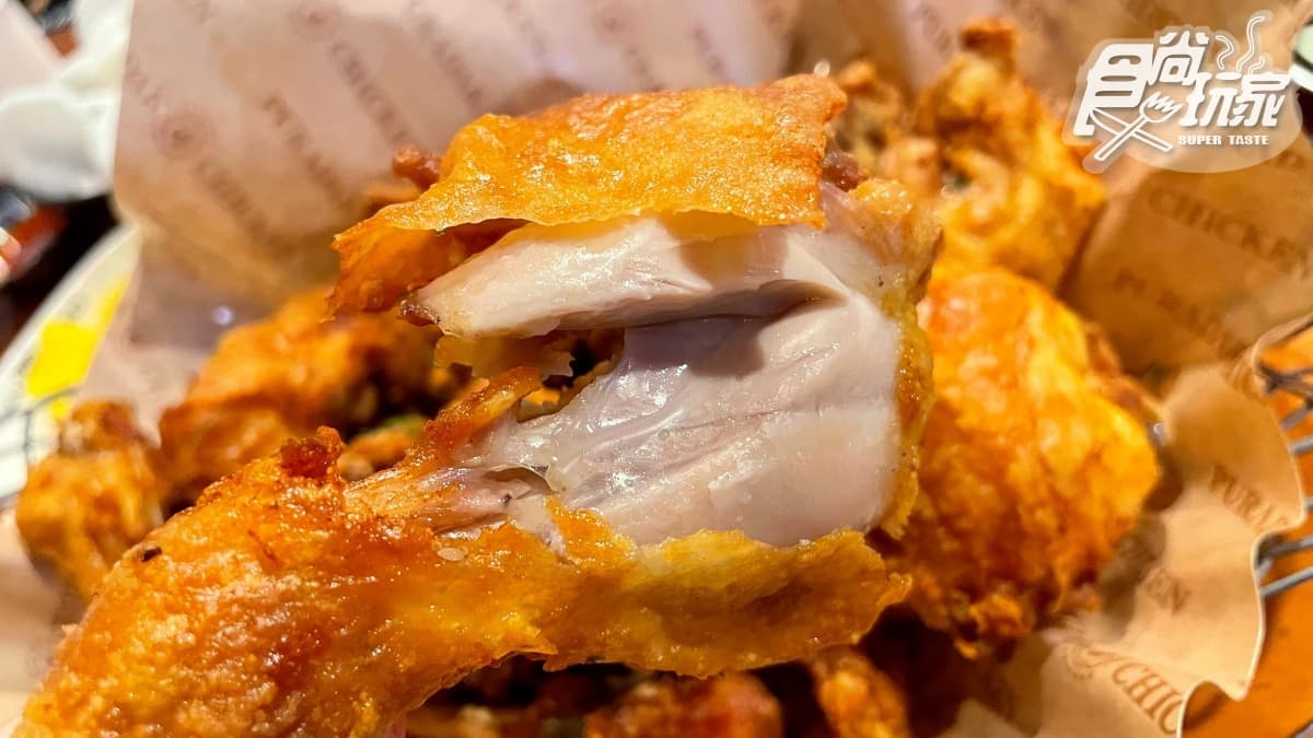 炸雞界的PRADA!韓國人激推「PURADAK CHICKEN」,爆汁雞肉+鹹甜醬料超欠吃 炸雞界的PRADA!韓國人激推「PURADAK CHICKEN」,爆汁雞肉+鹹甜醬料超欠吃