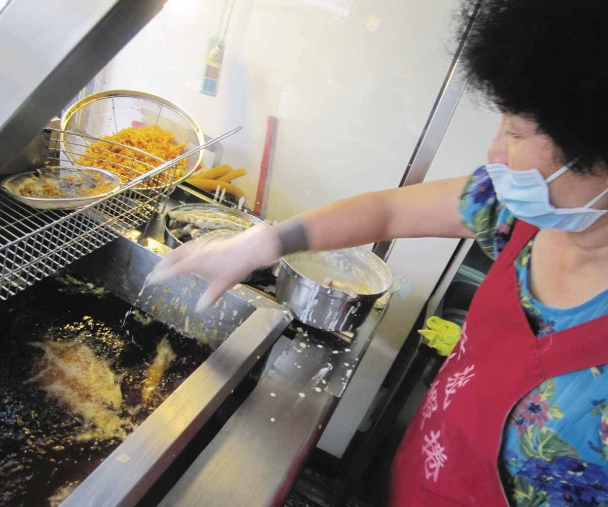 去台南打卡迪士尼順吃!安平5家推薦好店:60年蚵仔煎、年銷200萬個布丁 去台南打卡迪士尼順吃!安平5家推薦好店:60年蚵仔煎、年銷200萬個布丁
