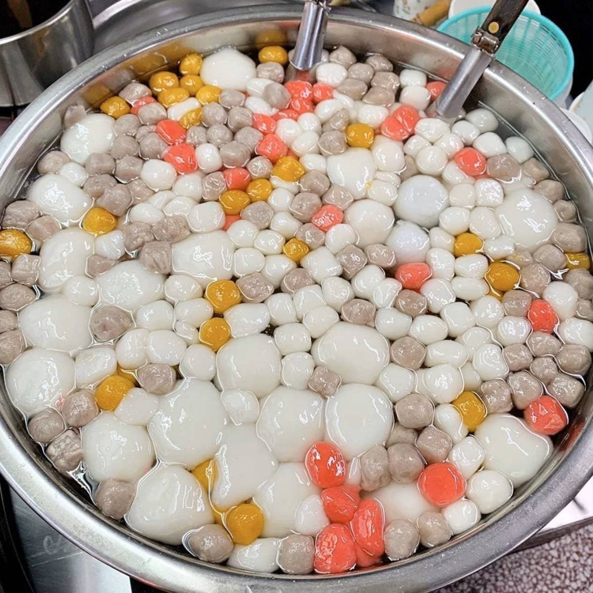美食一條街!遼寧街周邊5家網推必吃:噴香「黑芝麻麵」、IG超夯彩色湯圓 美食一條街!遼寧街周邊5家網推必吃:噴香「黑芝麻麵」、IG超夯彩色湯圓