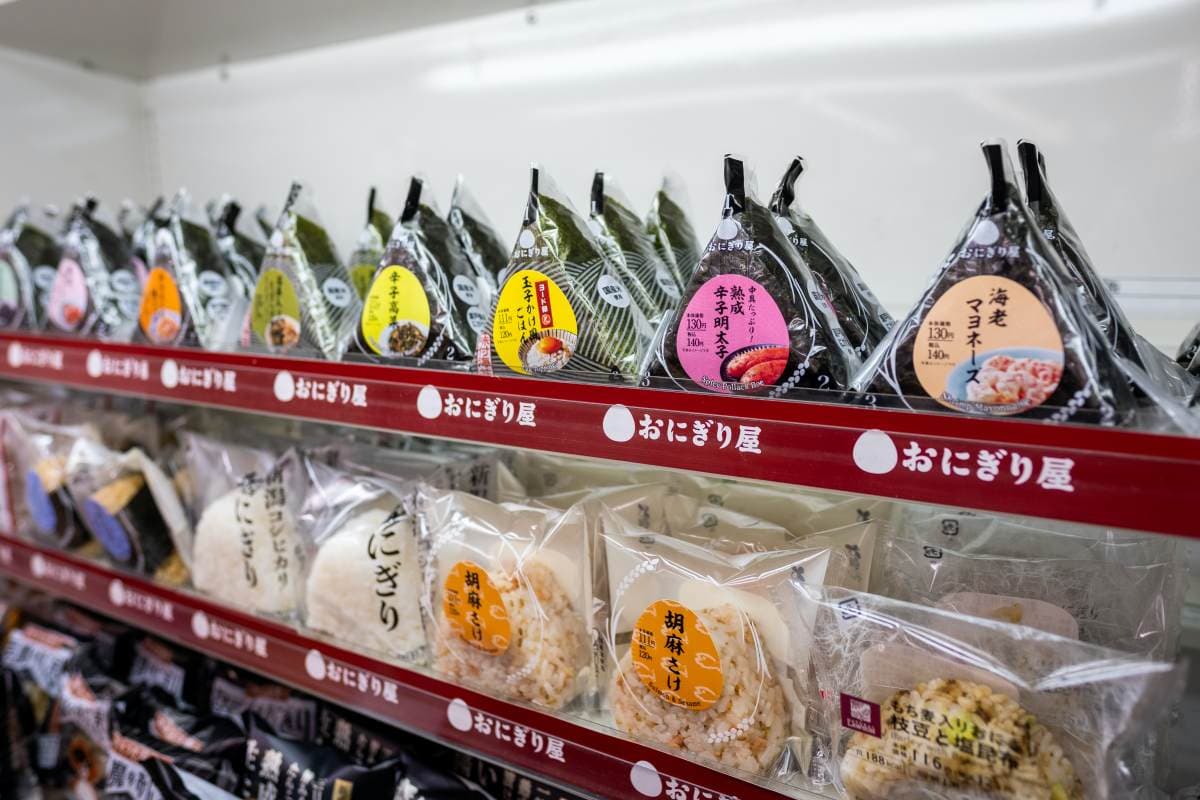 關東VS關西差很大!1顆飯糰讓兩地掀論戰,起因竟跟「這口味」有關