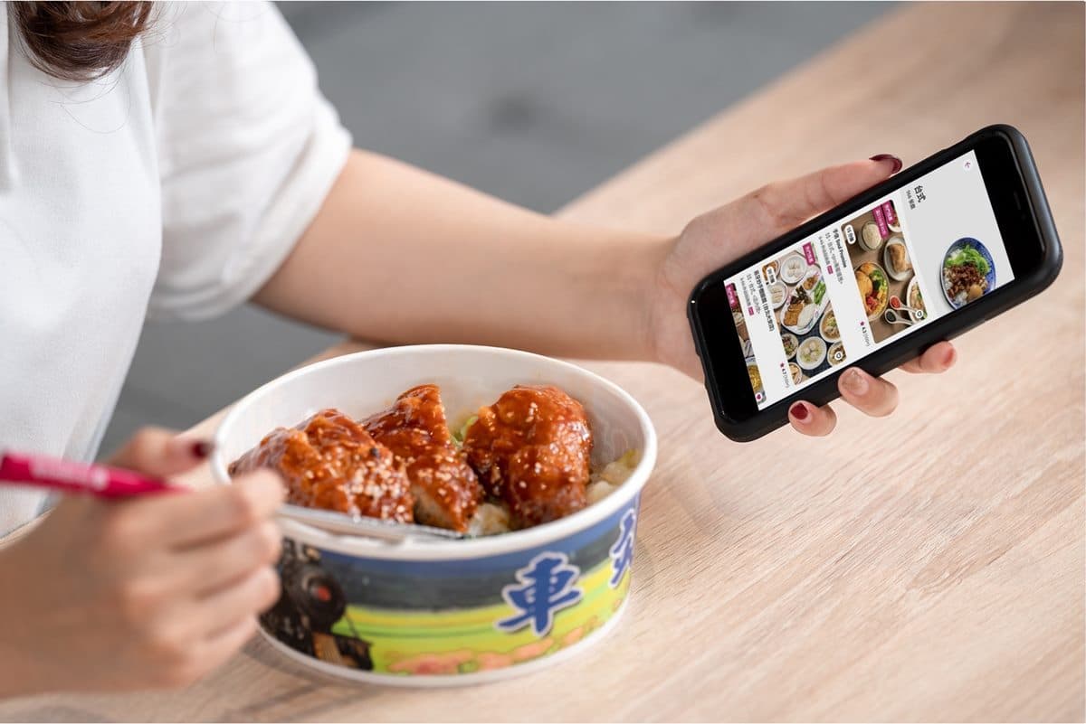 星巴克、麥當勞都有!foodpanda超狂10月優惠,還有12人同行內用都能折抵 星巴克、麥當勞都有!foodpanda超狂10月優惠,還有12人同行內用都能折抵