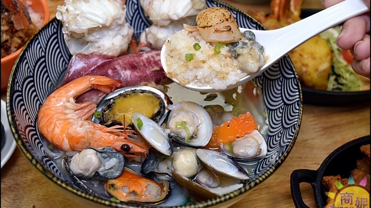 國宴主廚掌廚!台中「超狂痛風粥」霸氣塞8種海鮮,沙蟹、鮑魚滿到看不見粥 國宴主廚掌廚!台中「超狂痛風粥」霸氣塞8種海鮮,沙蟹、鮑魚滿到看不見粥