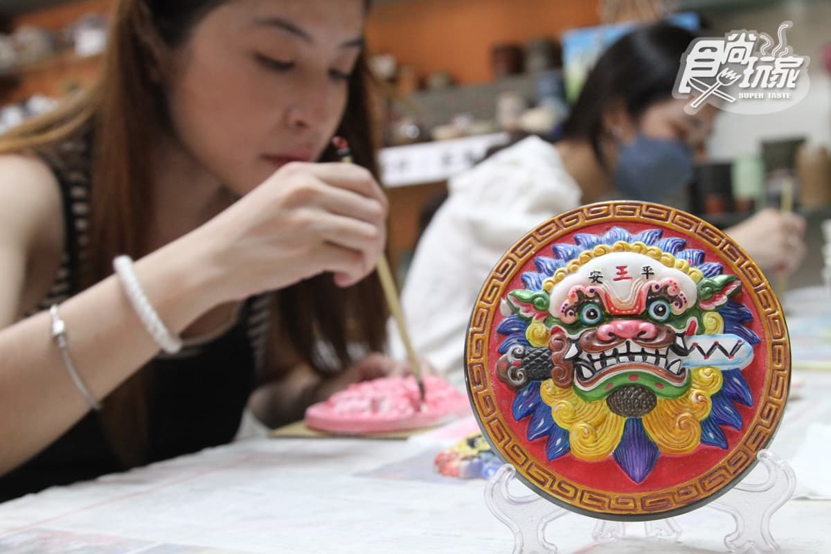 搶拍巨型米奇、彩繪劍獅、採菱角!台南親子遊7大超酷玩法推薦 搶拍巨型米奇、彩繪劍獅、採菱角!台南親子遊7大超酷玩法推薦