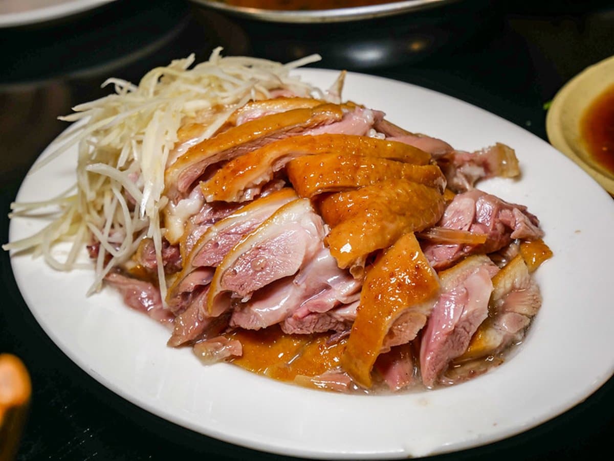 南京復興高CP值熱炒!老饕激推名店級「超強鵝肉」,加碼吃隱藏版鵝油烏醋麵 南京復興高CP值熱炒!老饕激推名店級「超強鵝肉」,加碼吃隱藏版鵝油烏醋麵