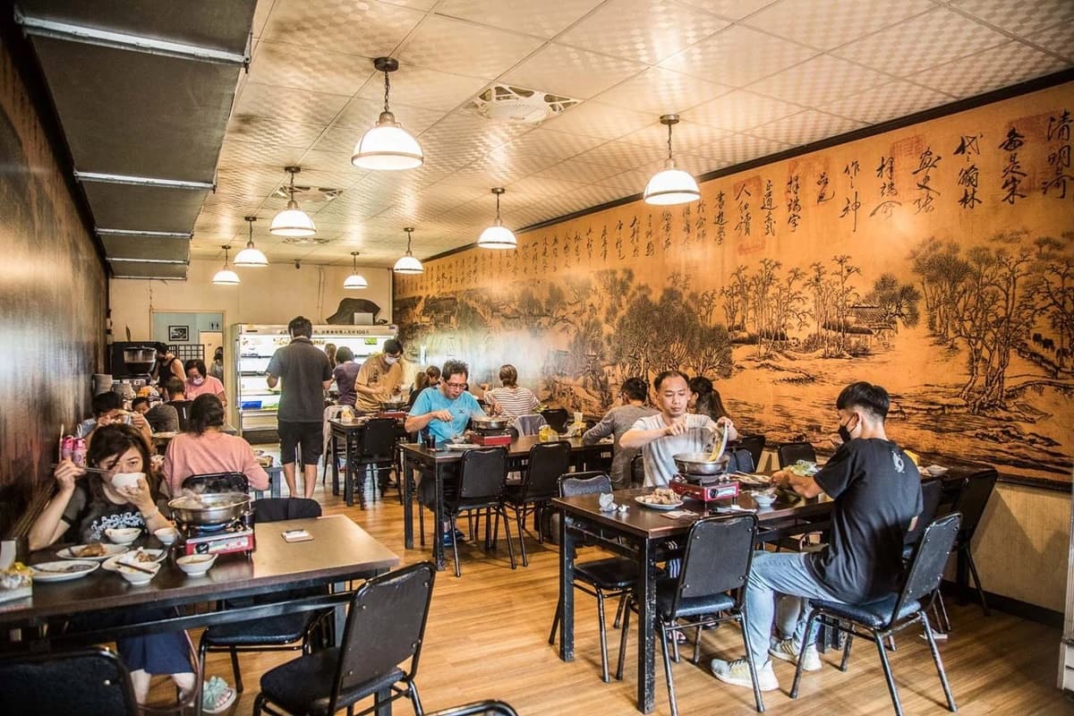 免500元羊肉爐吃到飽!近百種食材、羊大骨無限吃,加碼開吸精華滿滿羊骨髓 免500元羊肉爐吃到飽!近百種食材、羊大骨無限吃,加碼開吸精華滿滿羊骨髓