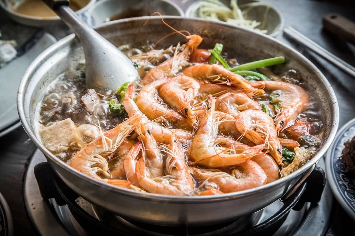 免500元羊肉爐吃到飽!近百種食材、羊大骨無限吃,加碼開吸精華滿滿羊骨髓 免500元羊肉爐吃到飽!近百種食材、羊大骨無限吃,加碼開吸精華滿滿羊骨髓