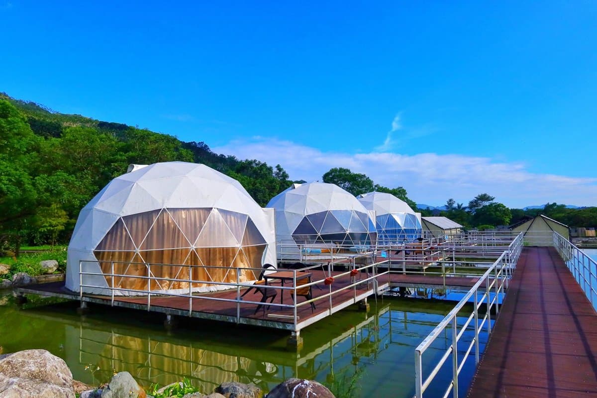 山海美景一次收!花東5大懶人露營:夢幻水上球型屋、平日入住2000元有找 山海美景一次收!花東5大懶人露營:夢幻水上球型屋、平日入住2000元有找