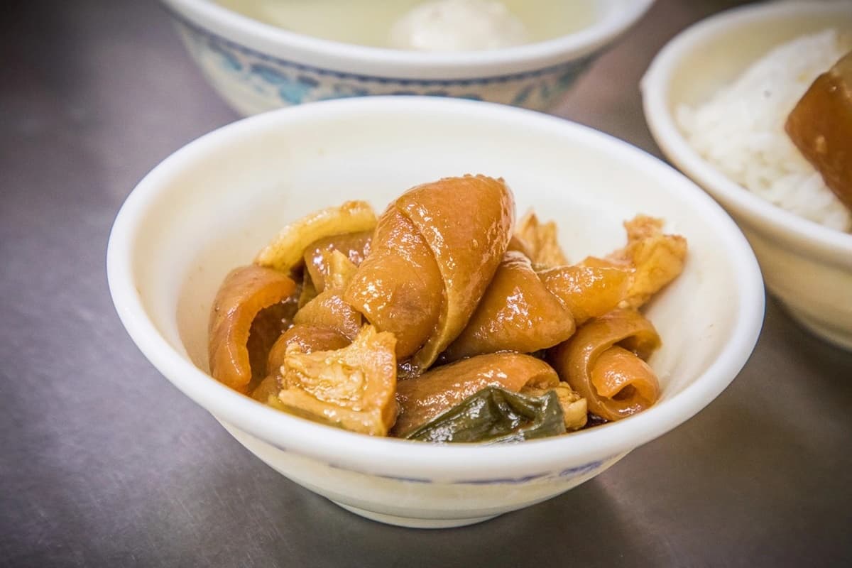 PK阿泉爌肉飯!彰化最強6家名店:老字號80年、加半熟蛋超邪惡、3小時完售 PK阿泉爌肉飯!彰化最強6家名店:老字號80年、加半熟蛋超邪惡、3小時完售