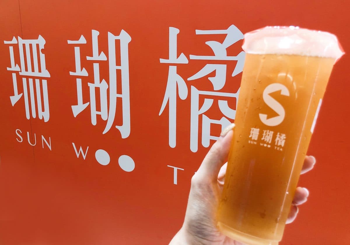不只雪寶!耶誕城隱藏版打卡點「梵谷星空」,還有11元吃美食、餐廳買一送一 不只雪寶!耶誕城隱藏版打卡點「梵谷星空」,還有11元吃美食、餐廳買一送一