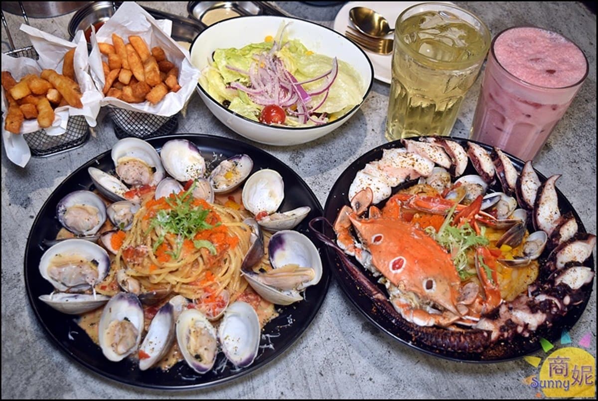 老闆不計成本啦!6家好評爆量系美食:紅蟳痛風粥、101海鮮塔、鮭魚卵瀑布 老闆不計成本啦!6家好評爆量系美食:紅蟳痛風粥、101海鮮塔、鮭魚卵瀑布