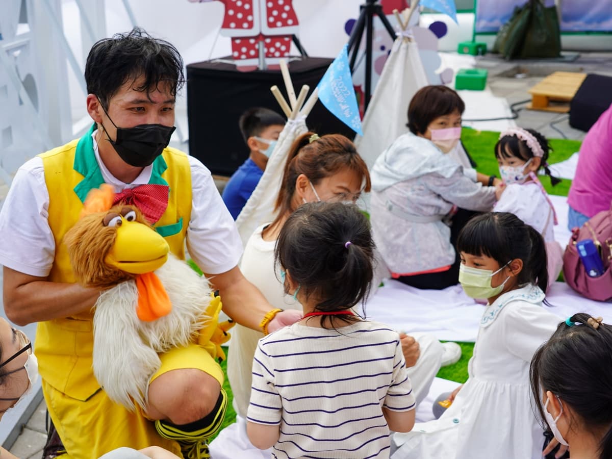 只有2天快把握!新北耶誕城「白色派對」野餐、歌手獻唱、魔術秀嗨翻 只有2天快把握!新北耶誕城「白色派對」野餐、歌手獻唱、魔術秀嗨翻