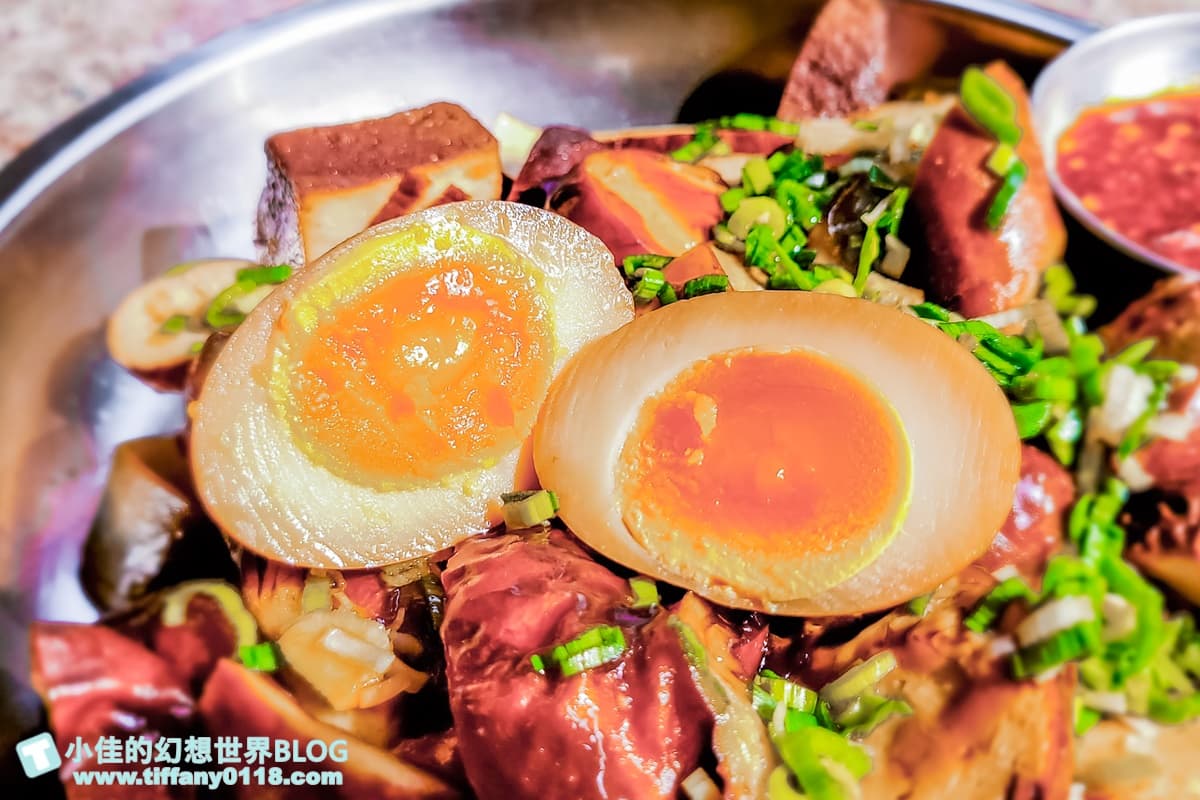 好評破7000則!桃園50年「排隊豆干老店」滷到發亮,Q脆素雞、黃金蛋都要嗑 好評破7000則!桃園50年「排隊豆干老店」滷到發亮,Q脆素雞、黃金蛋都要嗑