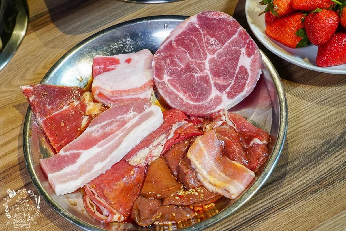 吃到飽最低328元!火烤兩吃80種食材+韓式料理無限吃,還能自煮海鮮痛風鍋 吃到飽最低328元!火烤兩吃80種食材+韓式料理無限吃,還能自煮海鮮痛風鍋