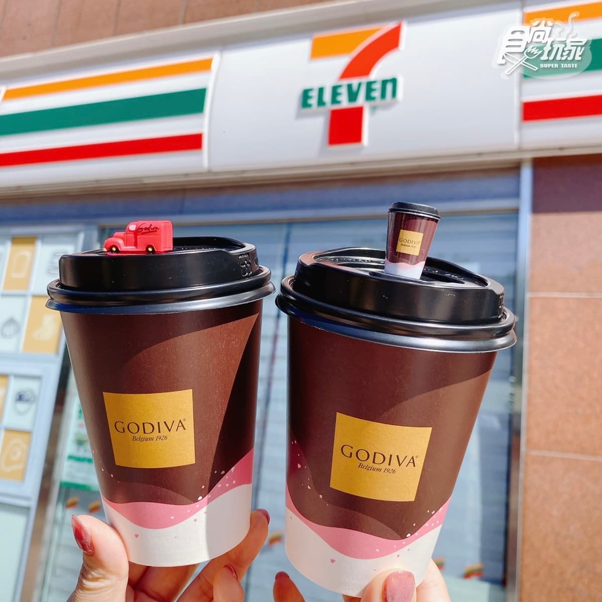 7-11「GODIVA粉紅鹽熱巧克力」來了!免費送超Q熱可可飲、粉紅小貨車杯塞 7-11「GODIVA粉紅鹽熱巧克力」來了!免費送超Q熱可可飲、粉紅小貨車杯塞