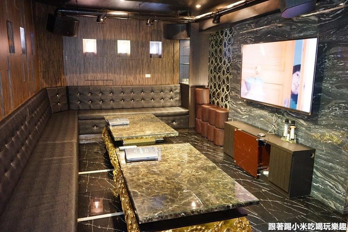 年末聚餐先收!6家KTV歡唱餐廳:自己釣龍蝦、專人代烤燒肉、華燈初上場景 年末聚餐先收!6家KTV歡唱餐廳:自己釣龍蝦、專人代烤燒肉、華燈初上場景