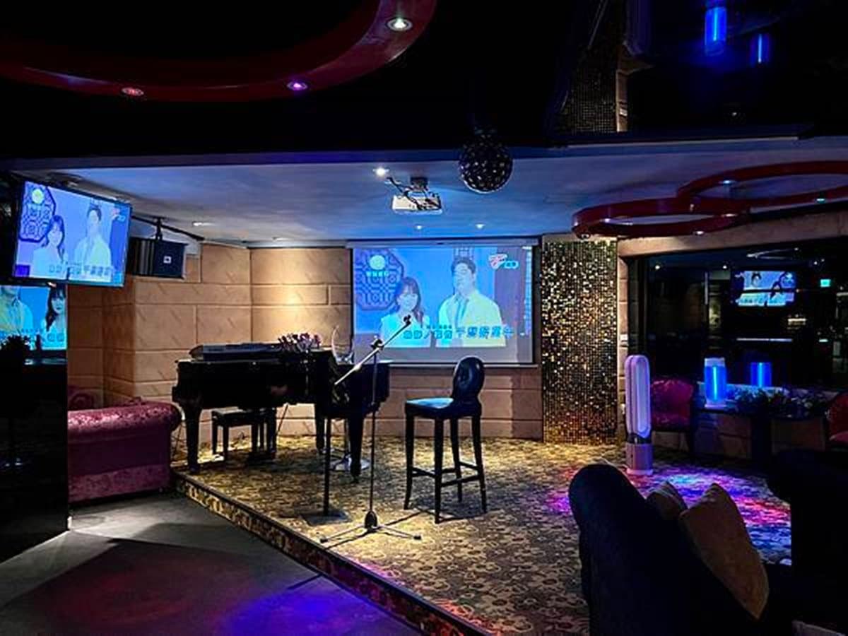 年末聚餐先收!6家KTV歡唱餐廳:自己釣龍蝦、專人代烤燒肉、華燈初上場景 年末聚餐先收!6家KTV歡唱餐廳:自己釣龍蝦、專人代烤燒肉、華燈初上場景