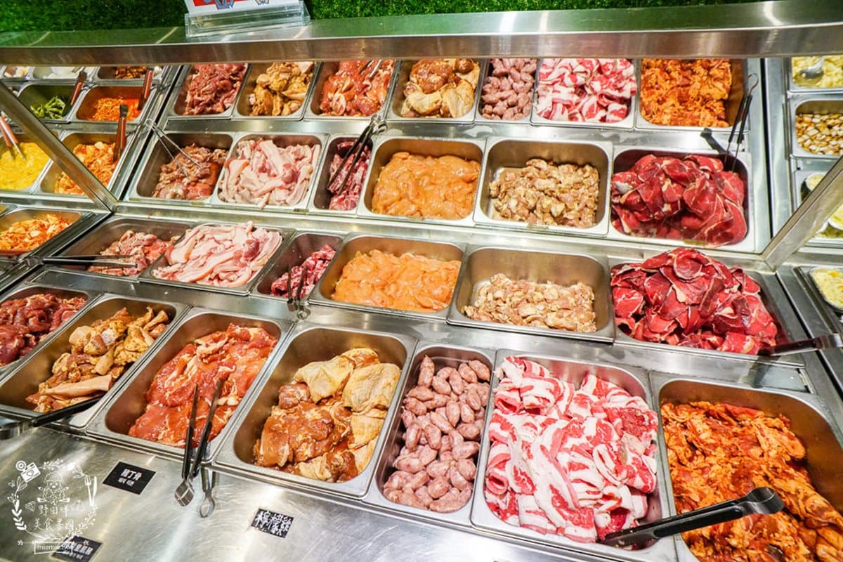 聚餐不傷荷包! 399元內6韓式烤肉吃到飽:爽嗑13種厚切肉、80種海陸食材任吃 楠梓美食:打爆豬韓式燒肉吃到飽|389元起開吃