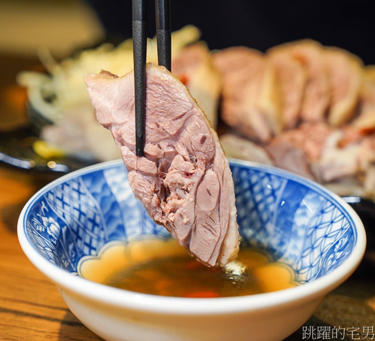 每月1號免費吃!新莊霸氣鵝肉飯500份大方送,內用湯無限續飽到天靈蓋 每月1號免費吃!新莊霸氣鵝肉飯500份大方送,內用湯無限續飽到天靈蓋