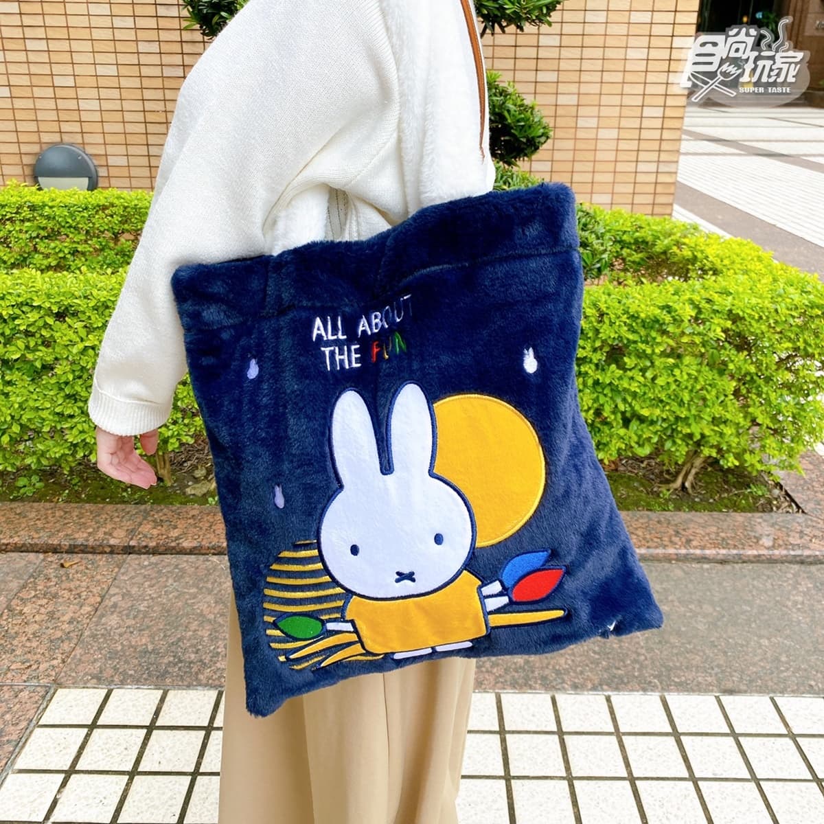7-11「4大耶誕福袋」開箱!史努比、KITTY、米飛兔、咖波12款,再送咖啡買一送一 7-11「4大耶誕福袋」開箱!史努比、KITTY、米飛兔、咖波12款,再送咖啡買一送一