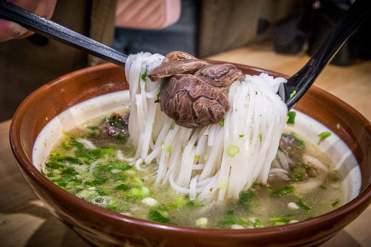 內行帶路吃!中壢忠貞市場6人氣美食:爆汁湯包塞入整尾蝦、比臉大山東大餅 內行帶路吃!中壢忠貞市場6人氣美食:爆汁湯包塞入整尾蝦、比臉大山東大餅